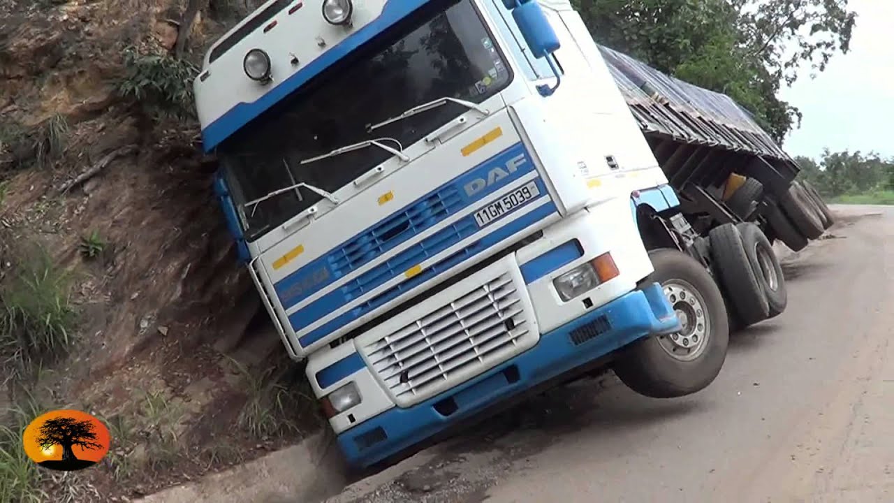 Les falaises de Défalé : un enfer pour les camions gros porteurs.