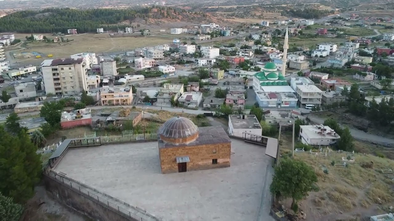 Veysel Karani Türbesi ve Şeyh Osman Türbesi
