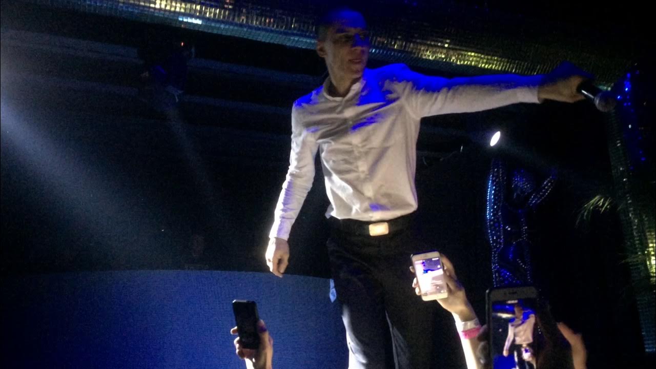 Честный логотип. Честный живее всех живых. Честный надпись. Честный певец. Честный картинка.