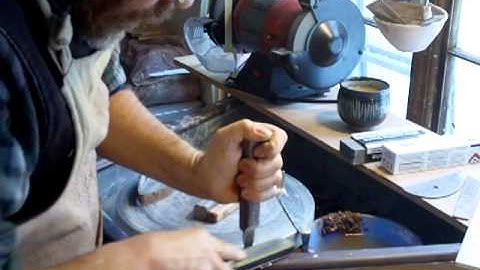 SIMON LEACH POTTERY - Sharpening your trim tools ....some ideas !