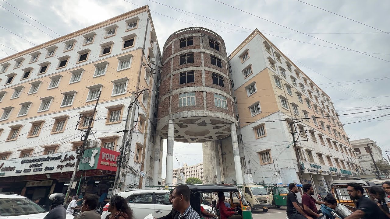 Driving Through Old City Hyderabad | Real India Streets
