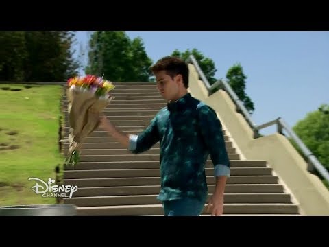 Soy Luna 3 - Capítulo 47 - Luna se Enoja con Míchel Después del Beso