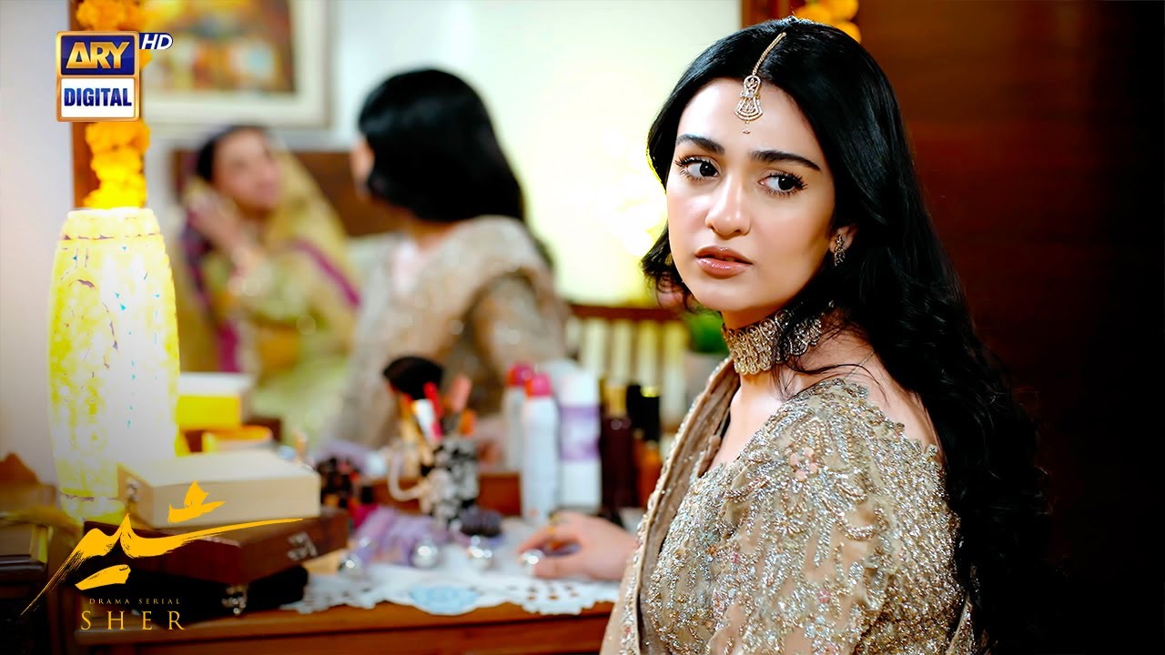 Sarah Rahi Dulhan Ban Kar Bohat Pyari Lag Rahi Ho | Sher Episode 1 | Sarah Khan ...