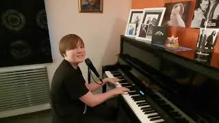 Elton John "Rocket man" screenshot 5