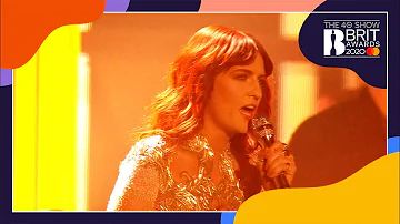 Florence + the Machine - No Light No Light (live at The BRITs 2012)