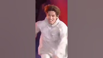 if BTS Taehyung v edit plays squid game 😂 Taehyung v funny edit 😂