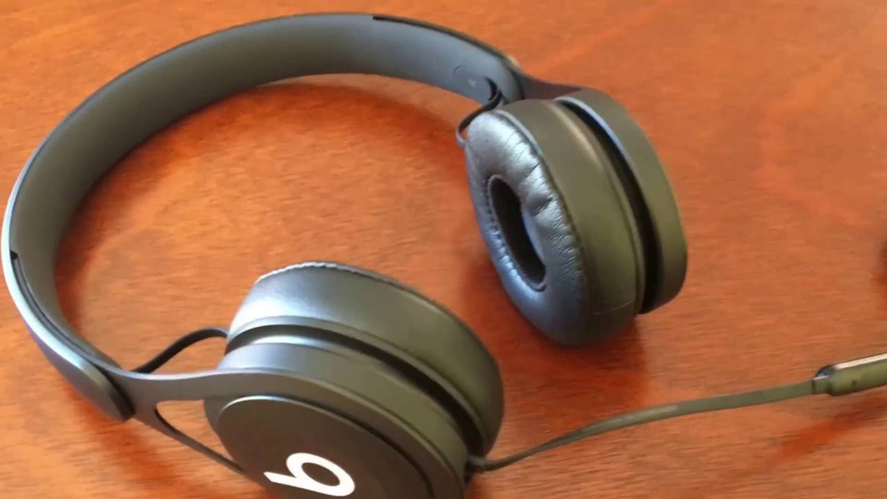 Unboxing and First Look at New Beats by Dr.Dre EP wired Headphones
