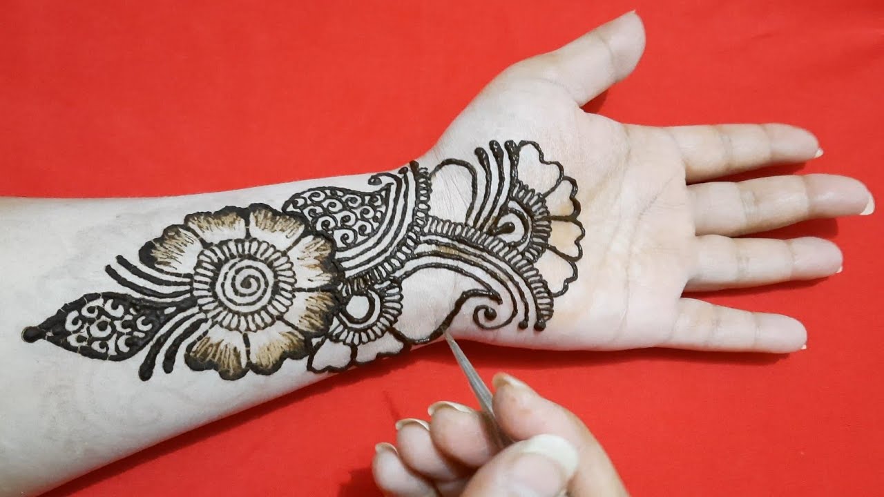 Beautiful Easy and Traditional Arabic Mehndi Design for front hand ...