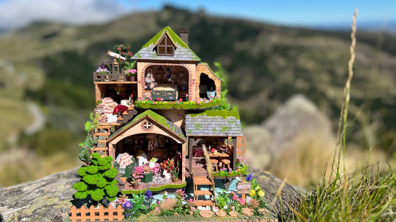 Miniatur Haus Bausatz 'Wonderland Der Bäume' – DIY Puppenhaus Ohne Schneiden, Maßstab 1:100, Mit LED-Beleuchtung