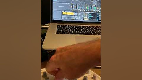 Model:Samples as MIDI controller