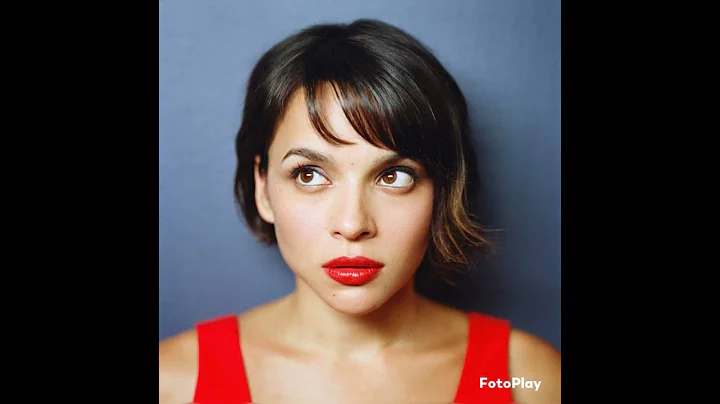 Norah Jones - What Am I To You