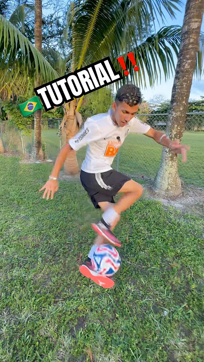 LEARN the MOST VIRAL BRAZILIAN SKILL‼️🇧🇷 @javifreestyle @DAZNFootball   #xntonio #shorts