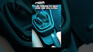 ​​Cómo conducir estándar desde cero (Guía rápida)
