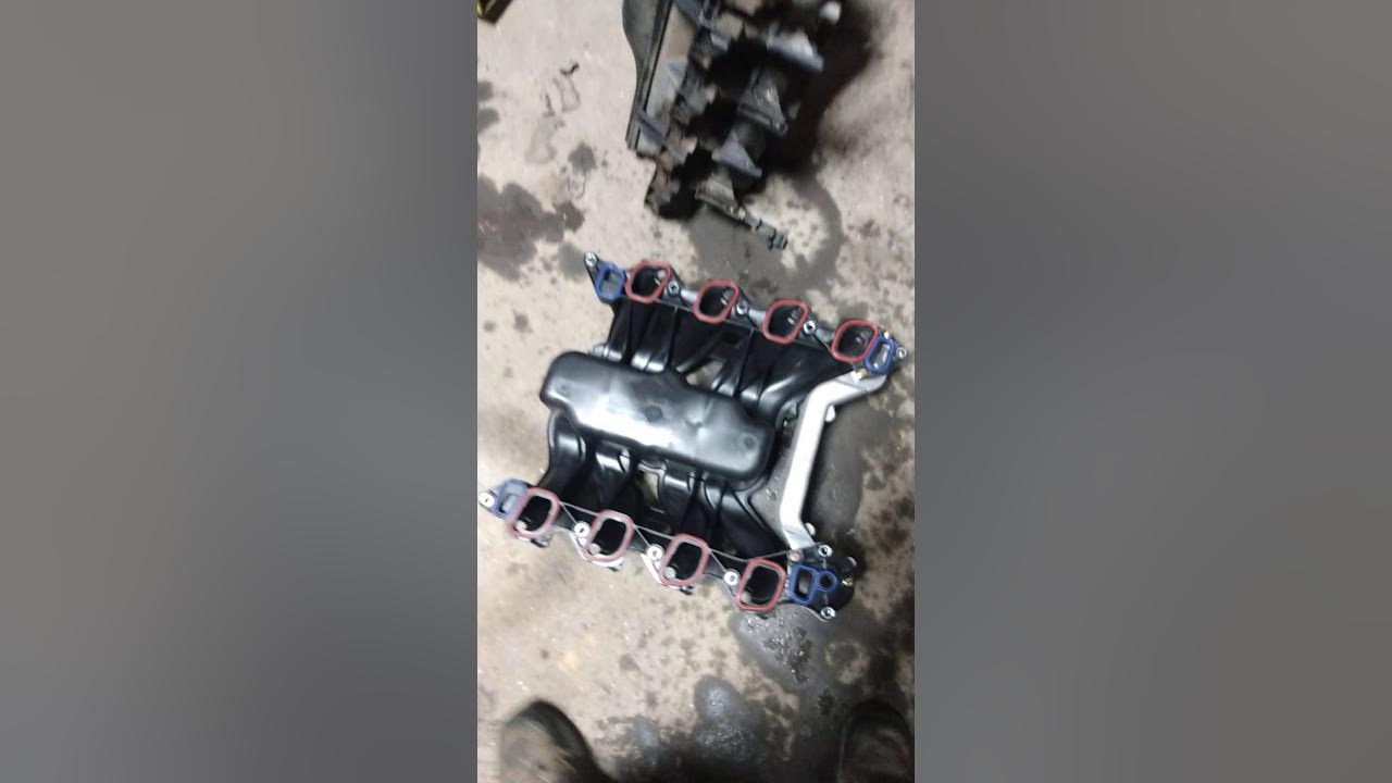 Ford 5 4 intake manifold leak cylinder misfire fixed youtube
