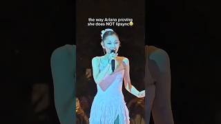 Ariana proving she doesnt lipsync on stage