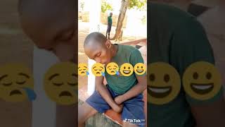 Tazama Jinsi Kurutu Anavyoangaika Jeshini