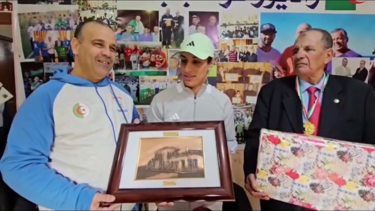 البطلة الأولمبية أيمان خليف تستحق الدعم و الشكر علي ماقدمته للرياضة والشباب الملاكمة الجزائرية.