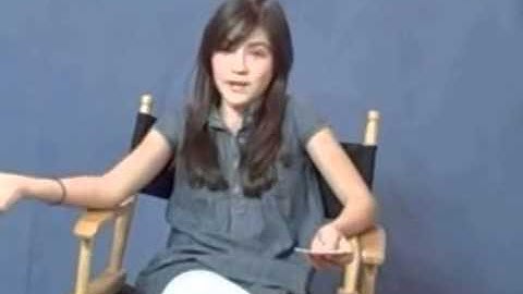 Isabelle Fuhrman answers questions and sing! 2009