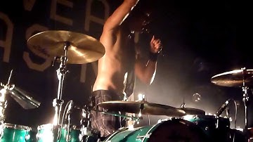 Halestorm :  " Slave To The Grind " Nouveau casino, Paris 5-10-12