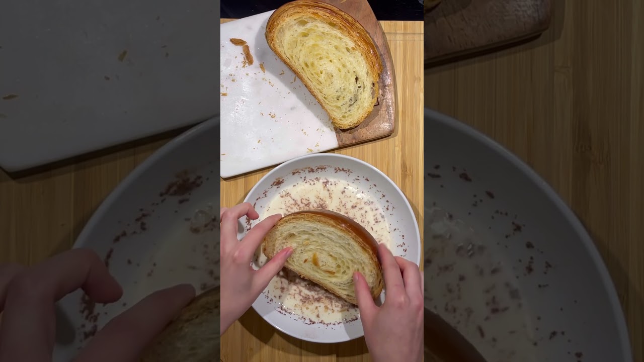 French Toast from croissant 🥐. Drizzle some honeybot maple syrup and you’re good to go 