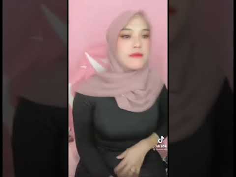 Sexy Hijab girl. Big boops. Sexy moves. More to come. Subscribe for more videos 👍