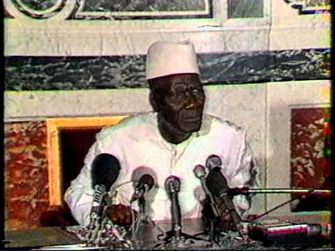 ⁣Ahmed Sekou Touré - a Paris | 1982 P3