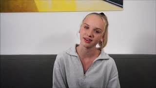 Celebrity Schauspielerin Jule Hermann unterstützt "jugend creativ" Net Worth