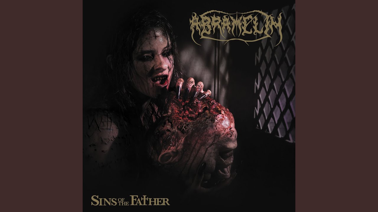 在 YouTube 上观看 The Gory Hole 在 YouTube 上观看 The Gory Hole