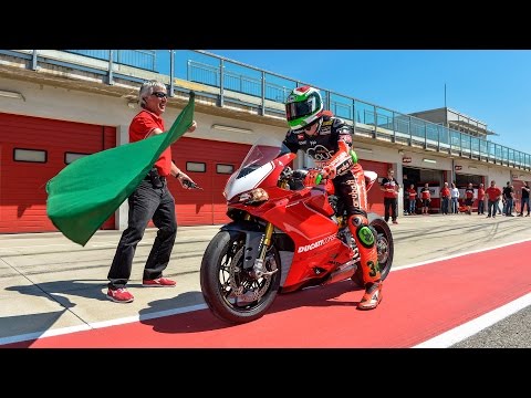 Video: Davide Giugliano berättar om SBK-testerna: 