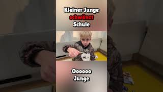 Kleiner Junge Schwänzt Heimlich Die Schule 😯 #Shorts