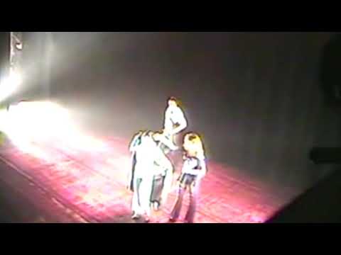 Gustavo Rosas. Tango con Paula Rubin y Guillermina Quiroga en el Teatro Châtelet .Julio 2004.Paris.