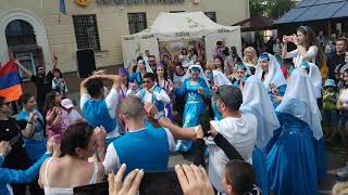 Армянский танец. Гродно, второй день XIII фестиваля национальных культур