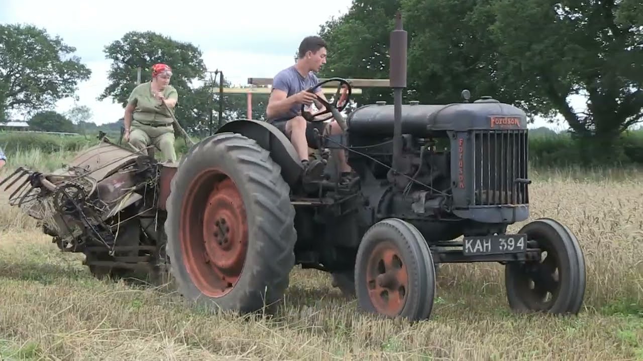 FORDSON E27N MAJOR AND MASSEY HARRIS BINDER
