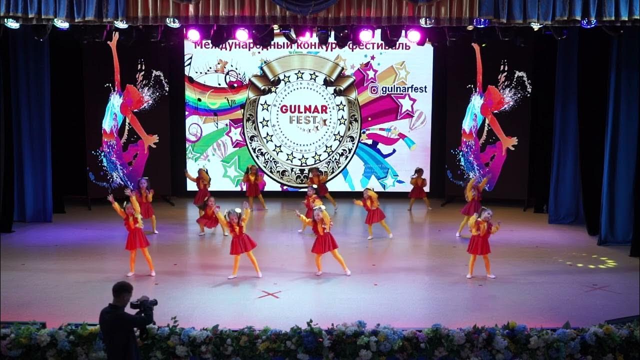 детский танец смайлики видео. танец смайлики в детском саду видео. танец для подготовительной группы с пластинками. танцы для детей смайл. смайл танцы.