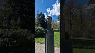 Bronzen Beeldengroep Het Koninklijk Gezin Op Paleis Soestdijk