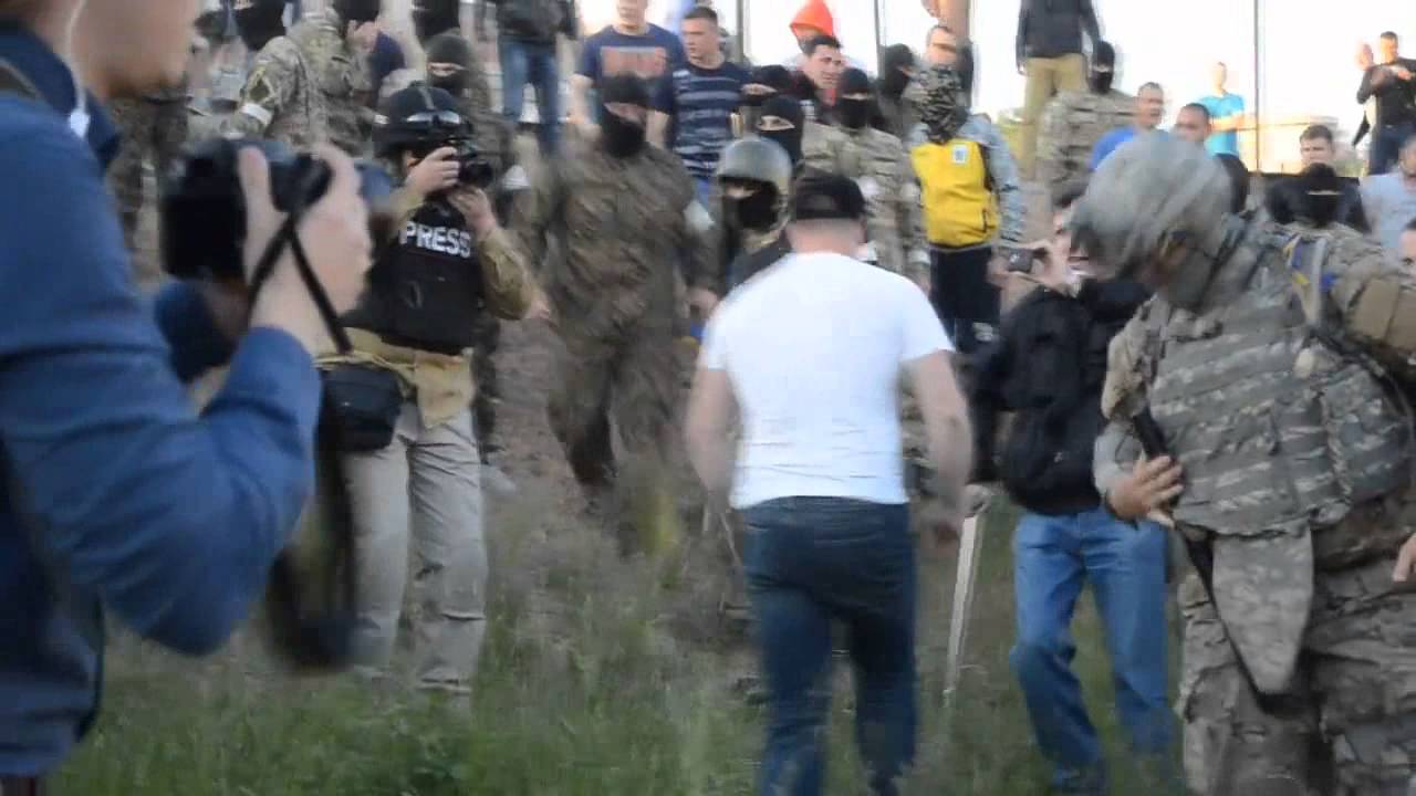Киев покидают люди