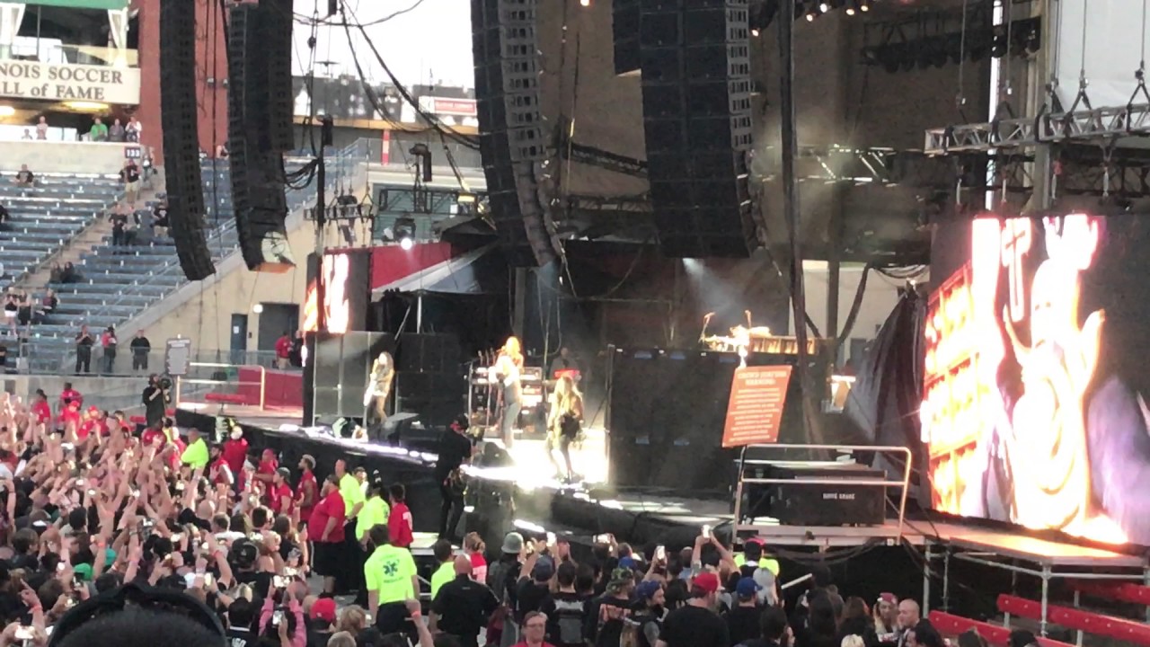 ozzy osbourne live chicago open air 2017 bark at the moon youtube