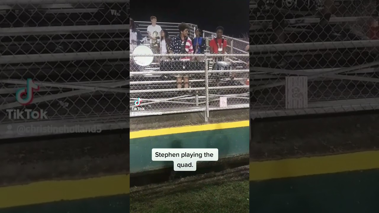 Stephen Naylor playing the tenors.