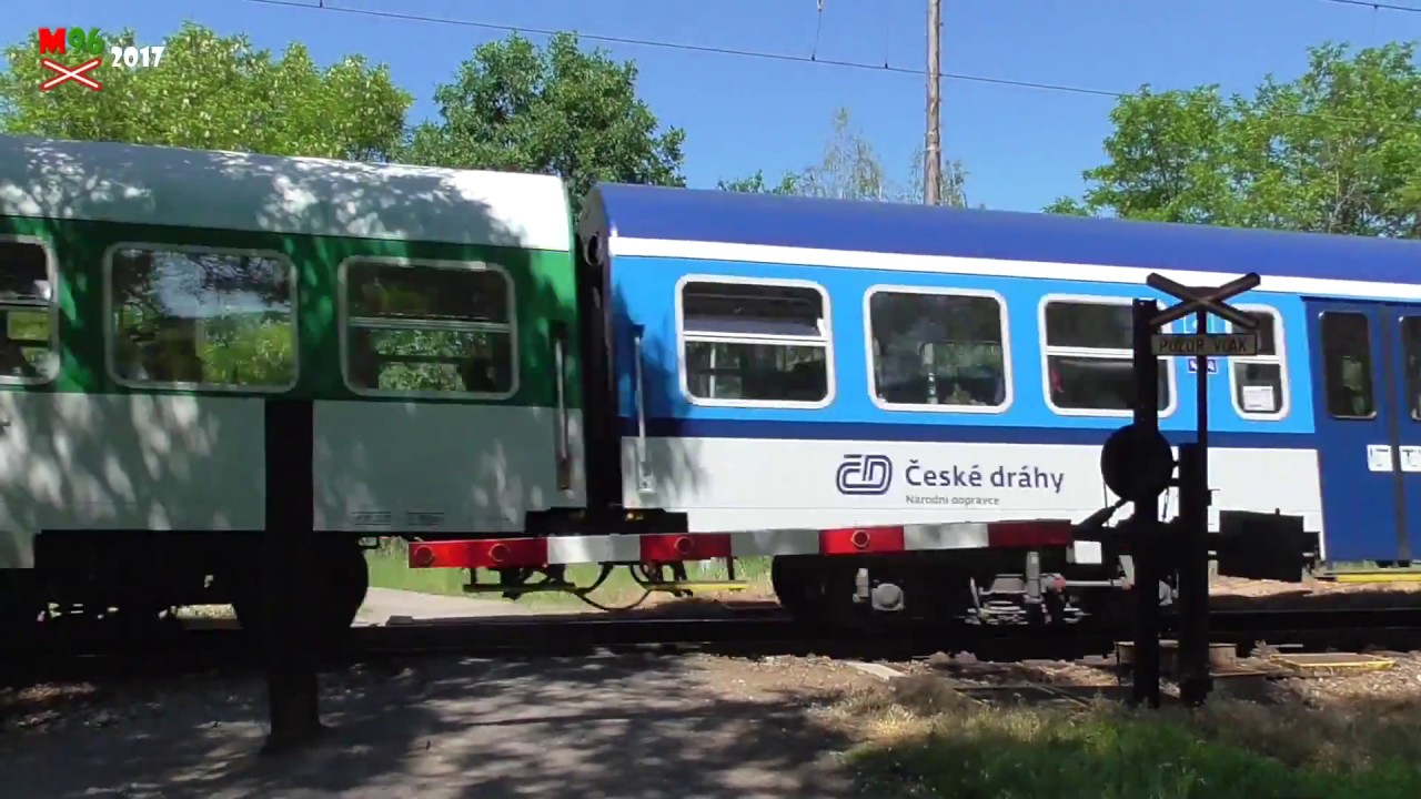 Železniční přejezd Hradec Králové-Slezské Předměstí [P4006] - 2.6.2017 / Czech railroad crossing