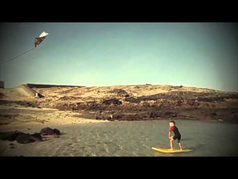 Strapless one-line kitesurfing