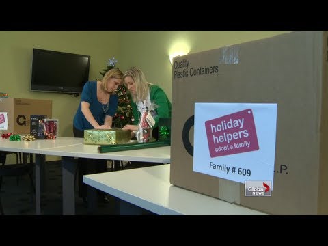 Holiday Helpers bring in Christmas cheer to those in need