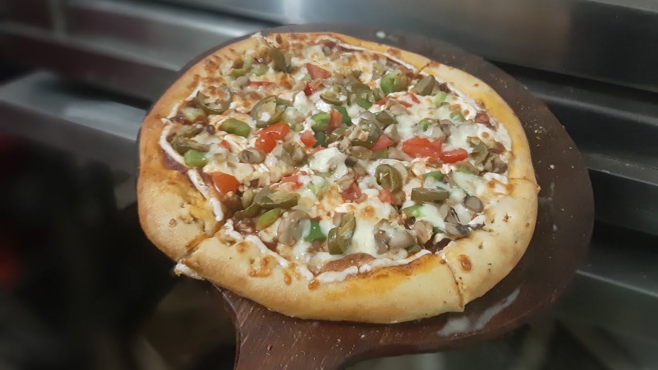 DELHI'S BEST PIZZA ? YouTube