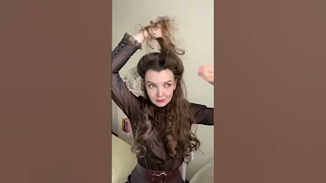 Easy Edwardian Pompadour Hairstyle 