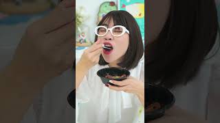 Fake ramen noodles made with Gummy #shortvideo
