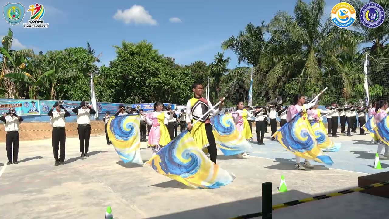 FESTIVAL MARCHINGBAND VISI LOGAM