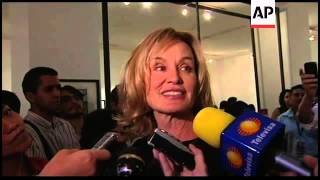 Actress opens her own photo exhibition in Mexico City