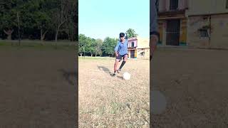 Alone practice football 🤯