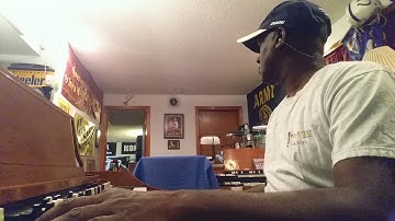 Trying Out A Leslie 47 Amplifier Prior To Replacing Coupling Capacitors ~ Part 1