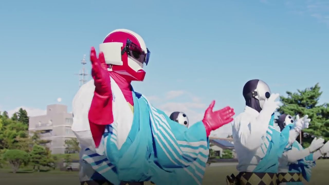 ご当地ヒーロー！ダルライザーが踊る「白河おどり」