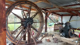 Full Power! Full Speed!! Vintage Engine Drives Giant Wheel...